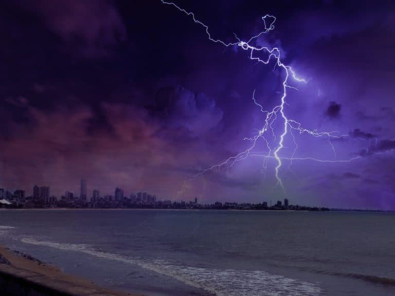 Blog | Mediation Institute Lightning Phenomenon Near City And Ocean